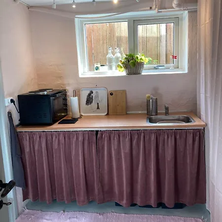 Lejlighed Hyggelig M Have Tæt På Søerne